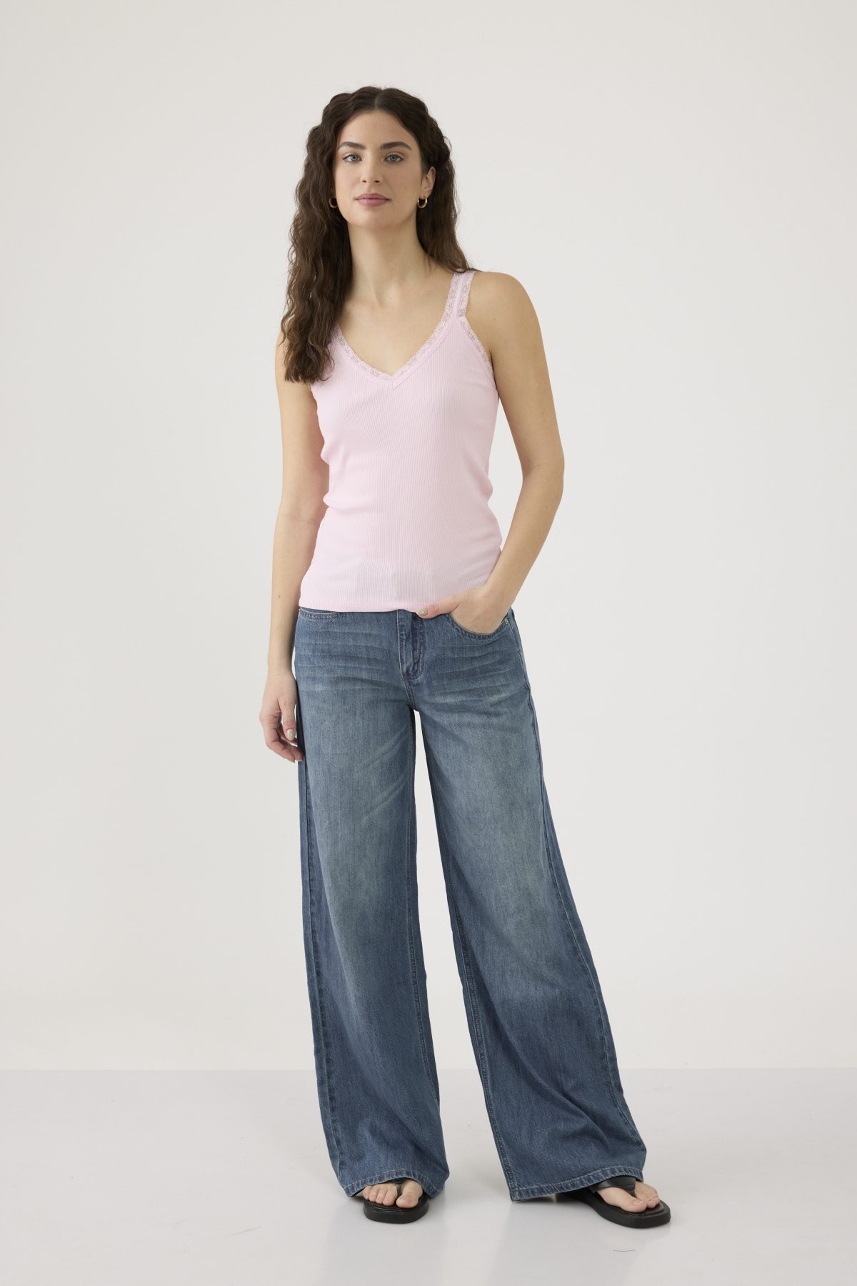 ⁦גופיית ריב עם תחרה⁩ – תמונה ⁦5⁩