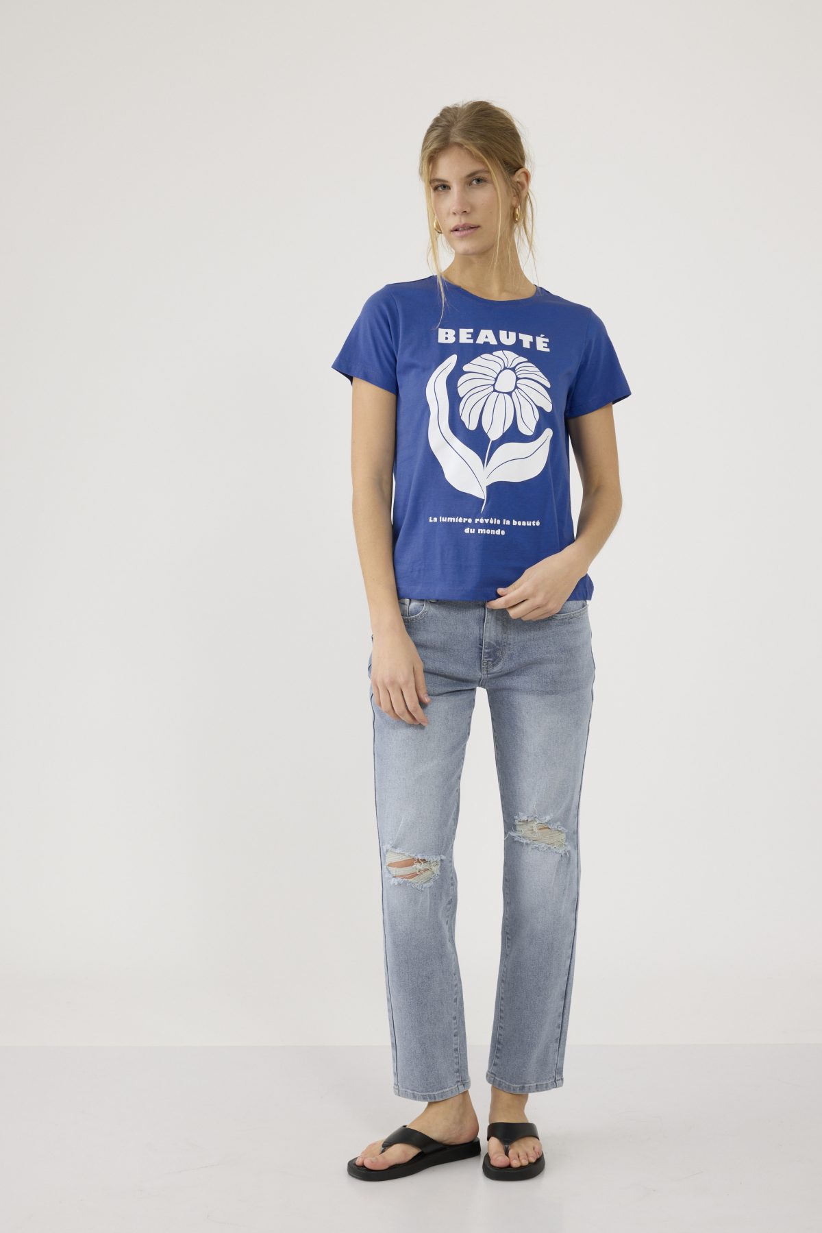 ⁦ח. עם הדפס⁩ – תמונה ⁦2⁩