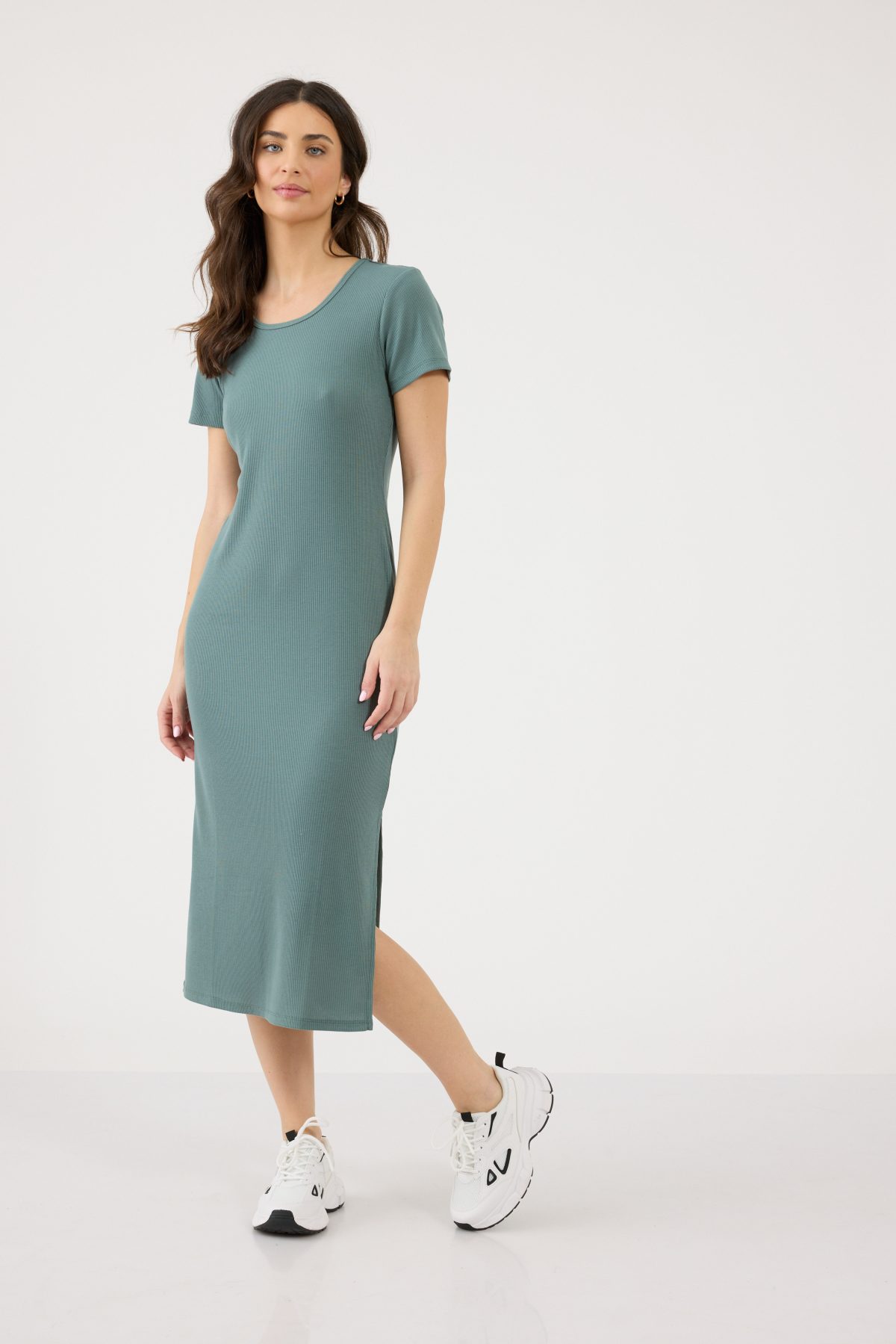 ⁦שמלת בייסיק מידי⁩ – תמונה ⁦5⁩