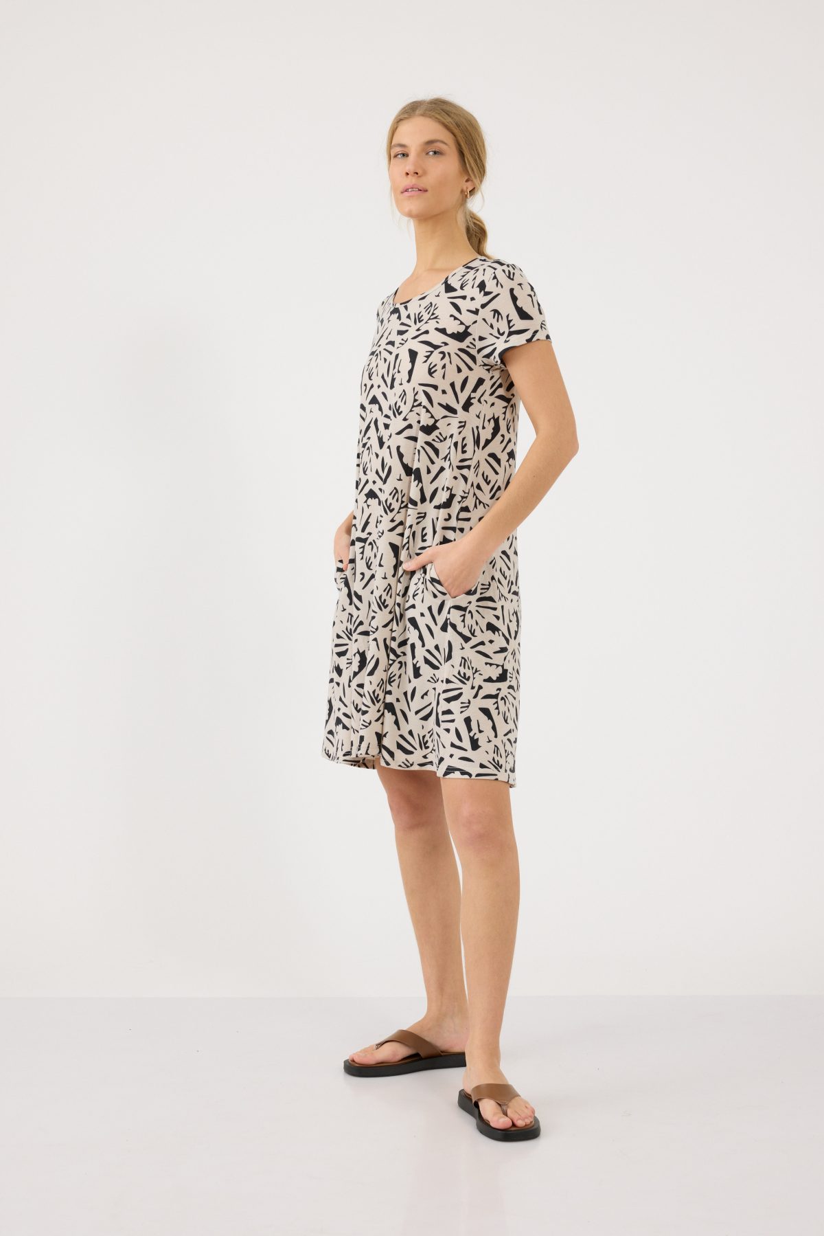 ⁦שמלה מודפסת⁩ – תמונה ⁦3⁩