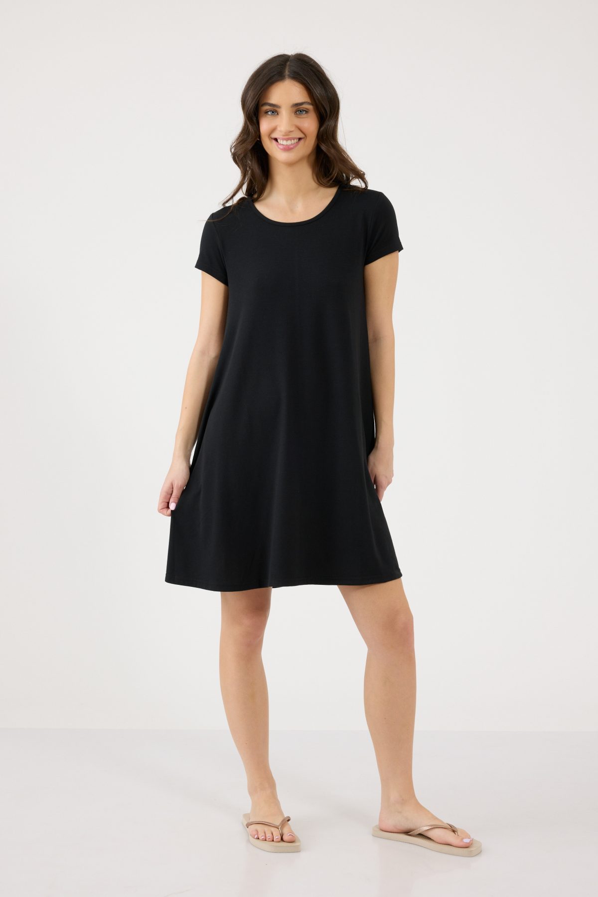 ⁦שמלה חלקה⁩ – תמונה ⁦4⁩