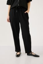 מכנסיים ארוגים