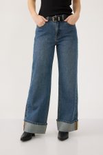 ⁦ג'ינס רחב⁩ – תמונה ⁦2⁩
