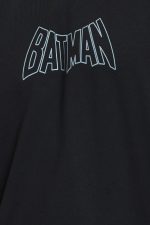 ⁦ח. עם הדפס DC⁩ – תמונה ⁦2⁩