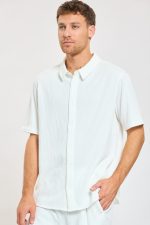 מכופתרת סרוגה