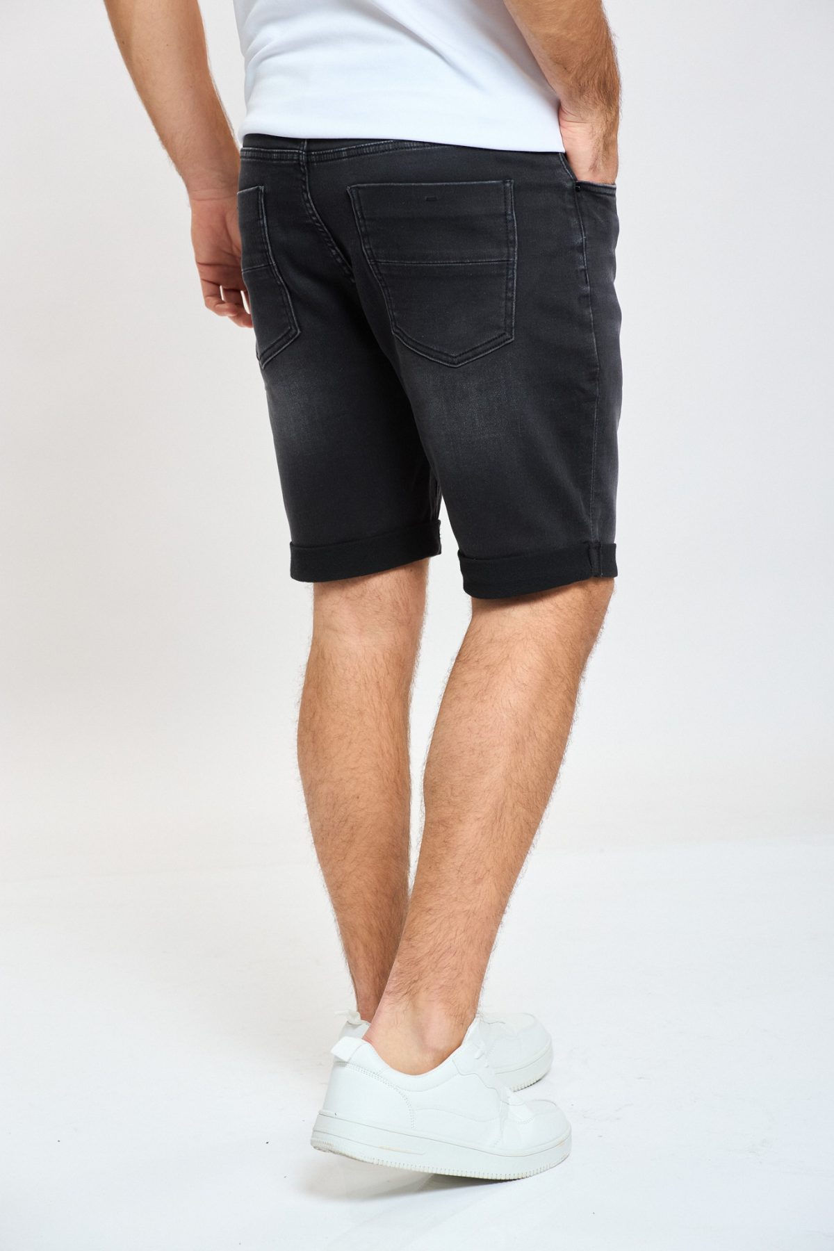 ⁦ברמודה ג'ינס⁩ – תמונה ⁦2⁩