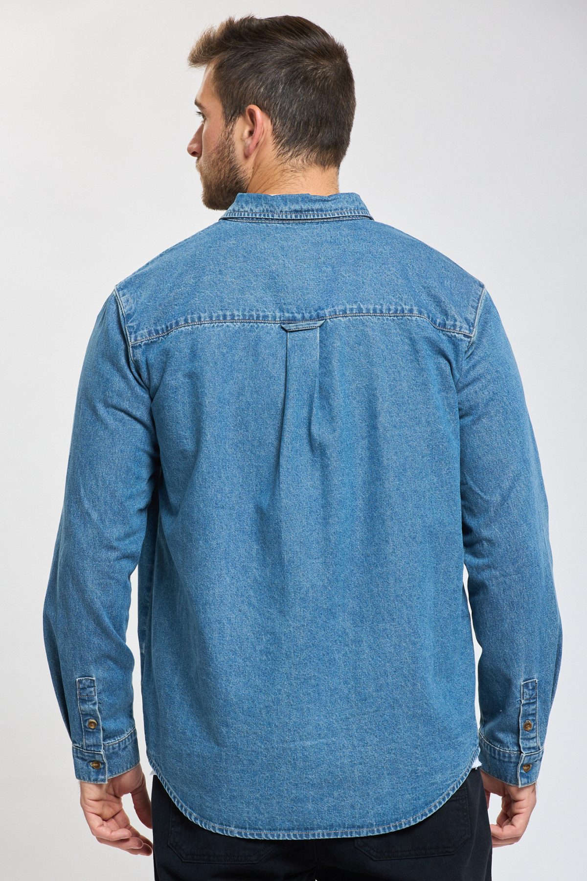 ⁦ח. ג'ינס מכופתרת⁩ – תמונה ⁦6⁩