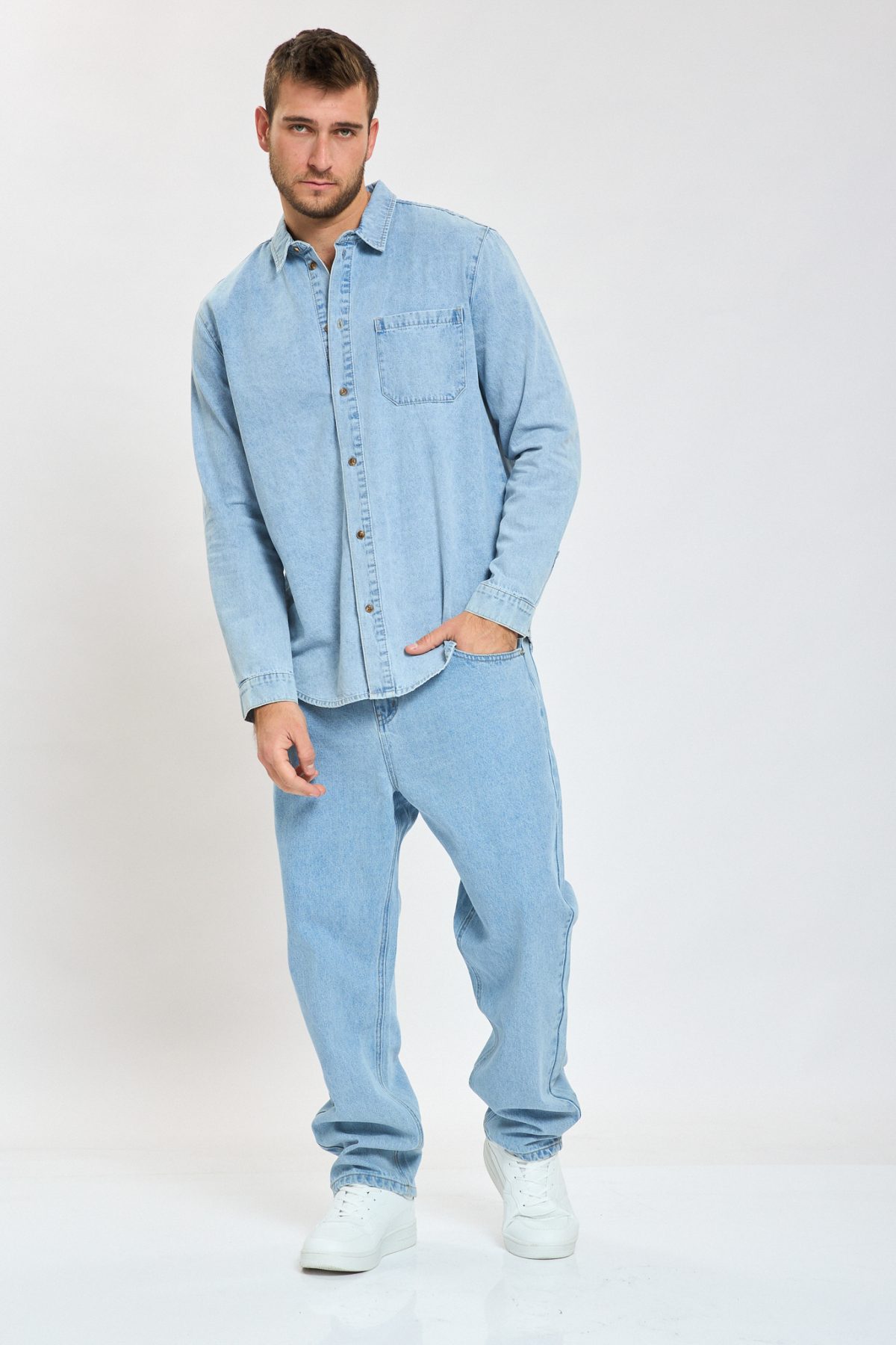 ⁦ח. ג'ינס מכופתרת⁩ – תמונה ⁦3⁩