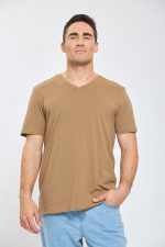 חולצה חלקה צווארון V