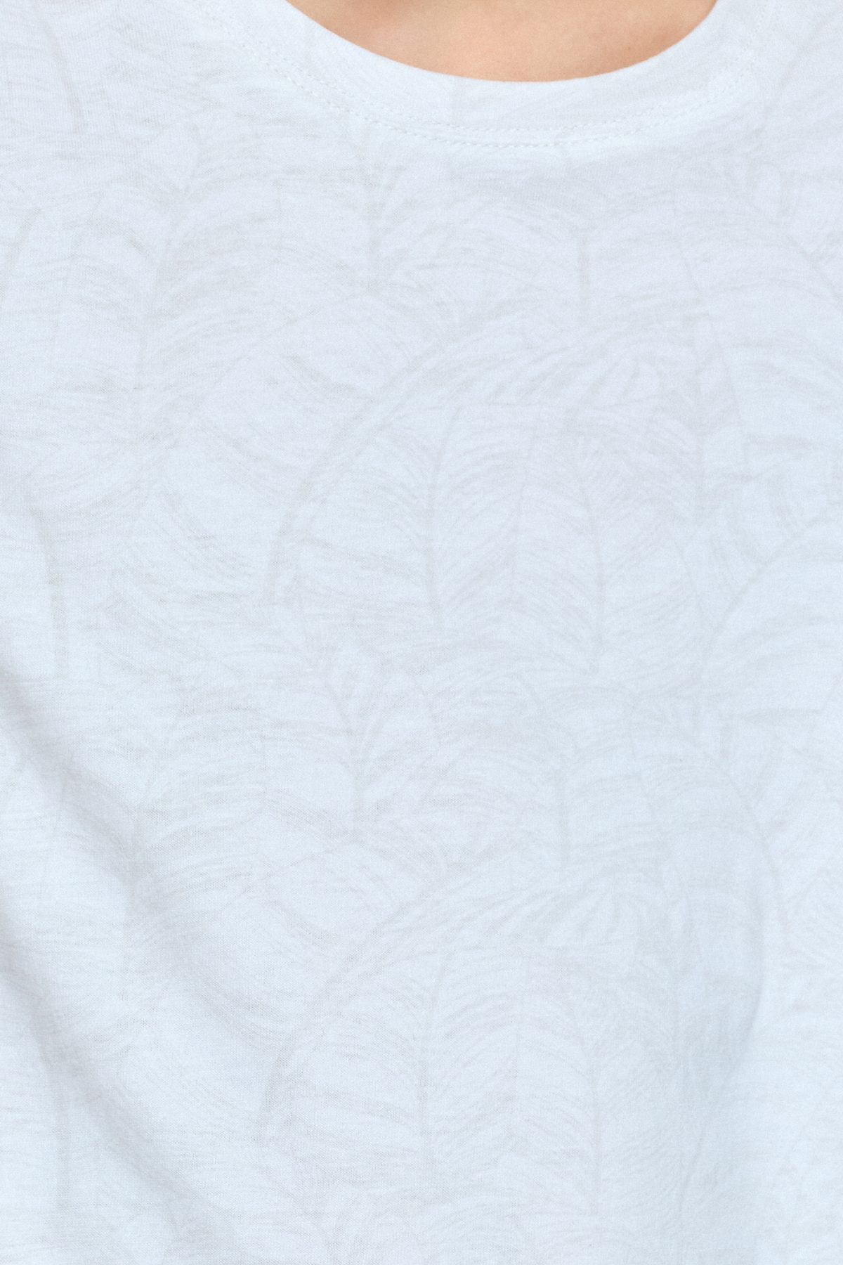 ⁦חולצה מודפסת allover⁩ – תמונה ⁦3⁩