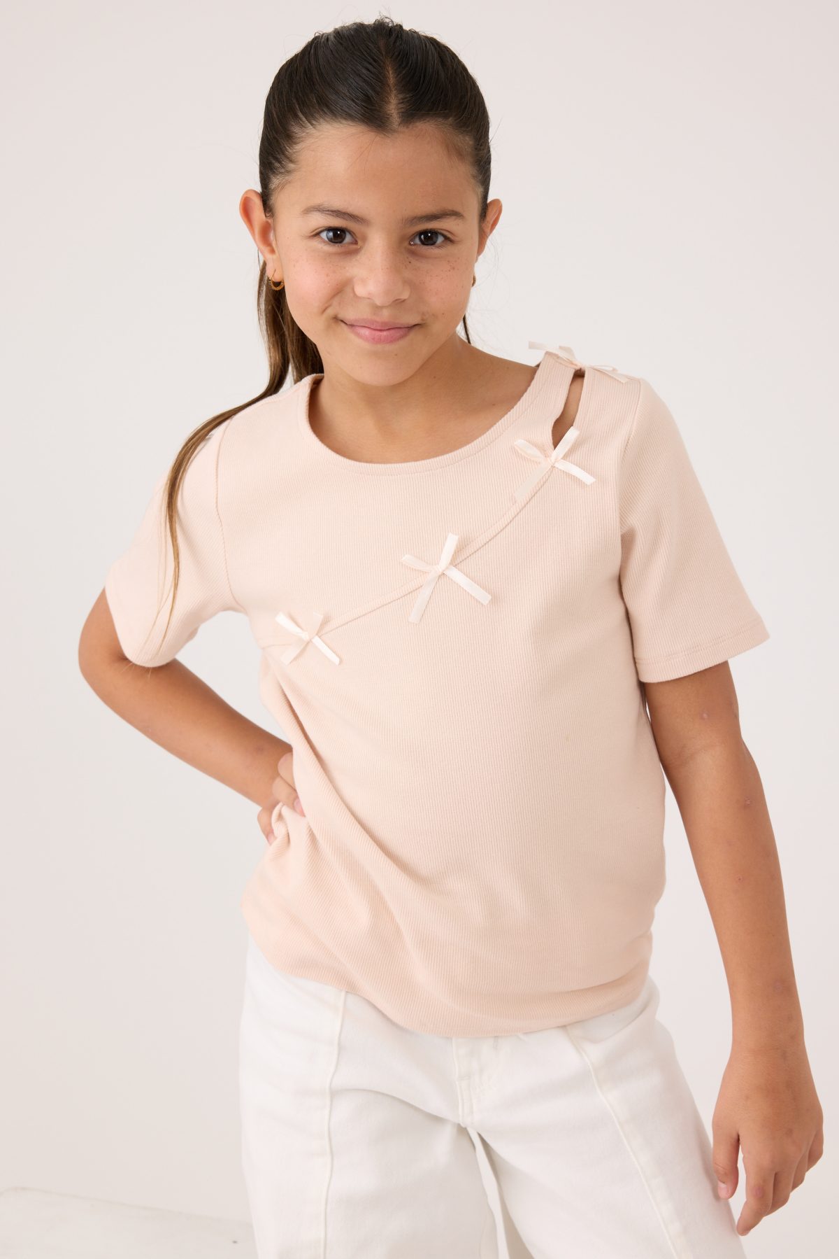 ⁦חולצת ריב עם פפיונים⁩ – תמונה ⁦3⁩