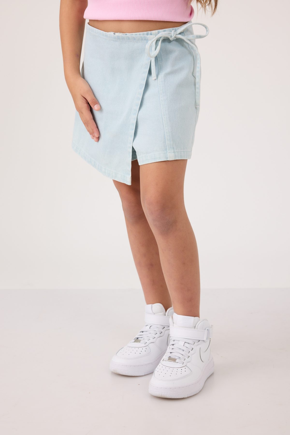 ⁦מכנס חצאית ג'ינס⁩ – תמונה ⁦4⁩