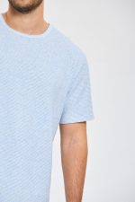 ⁦חולצת טקסטורה Oversize⁩ – תמונה ⁦3⁩