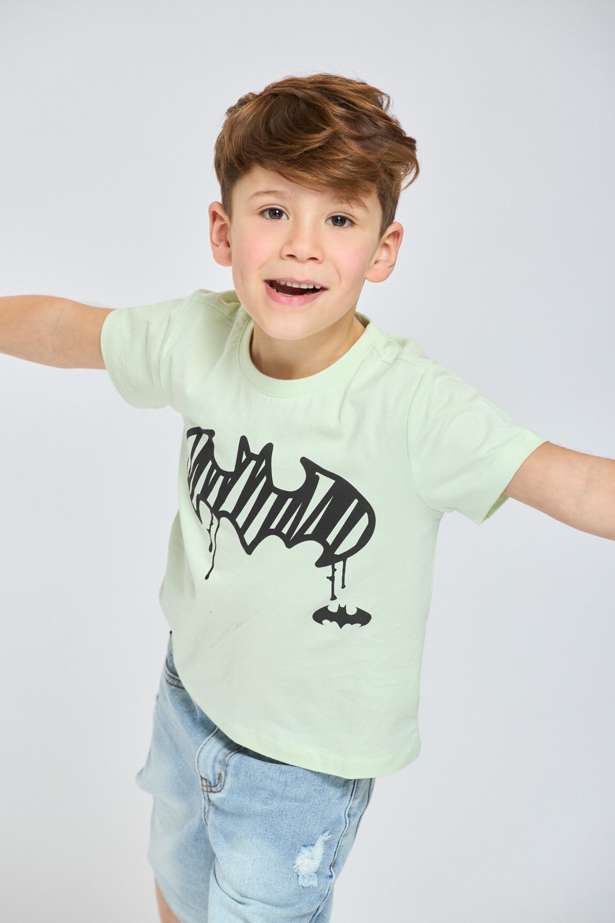 ⁦ח. עם הדפס באטמן⁩ – תמונה ⁦3⁩