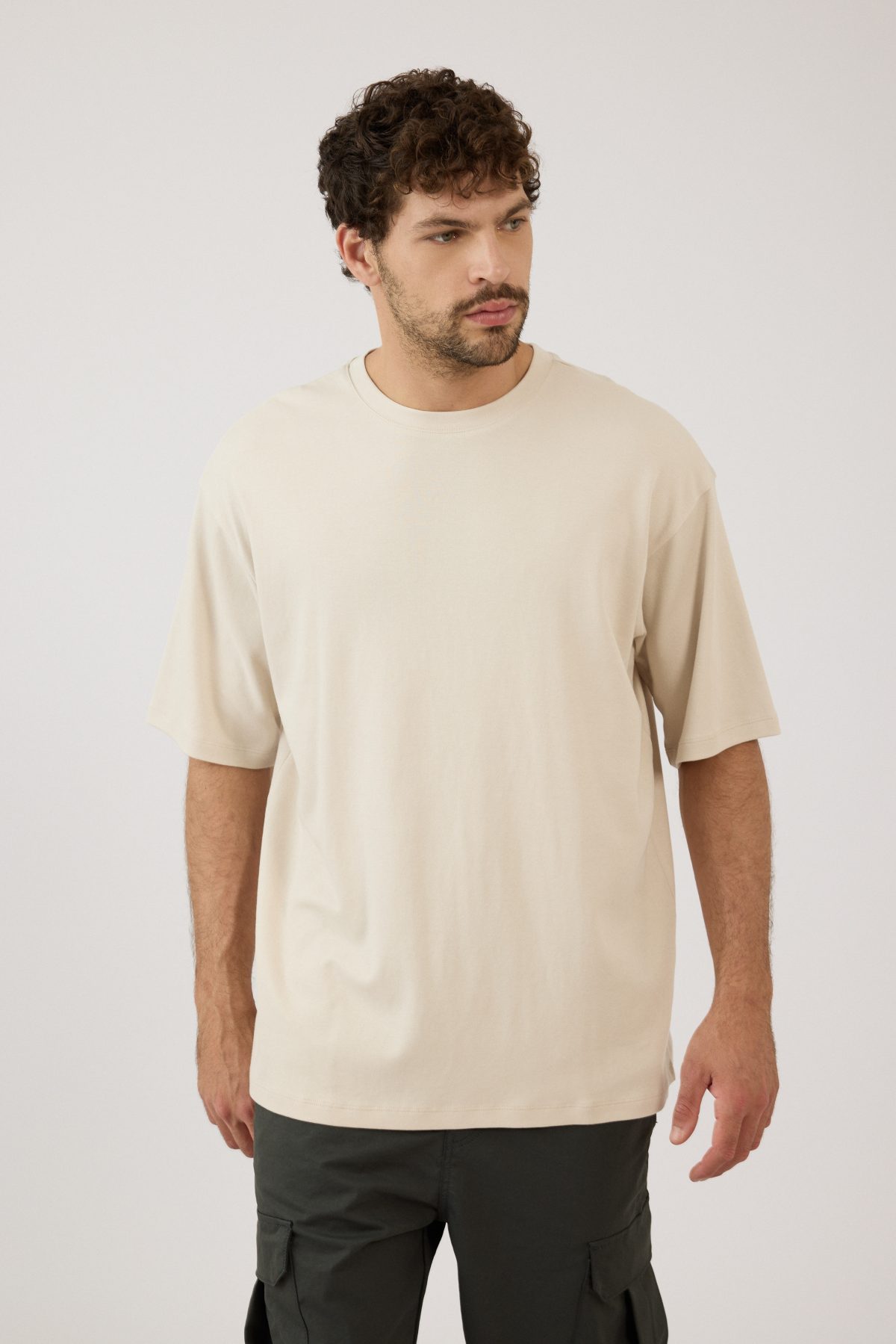⁦חולצה קצרה Oversize⁩ – תמונה ⁦8⁩