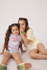חולצה עם הדפס – תמונה 2