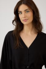 ח. מכופתרת עם קשירה – תמונה 3