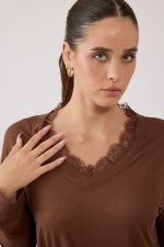 ח. ארוכה עם צווארון תחרה – תמונה 3