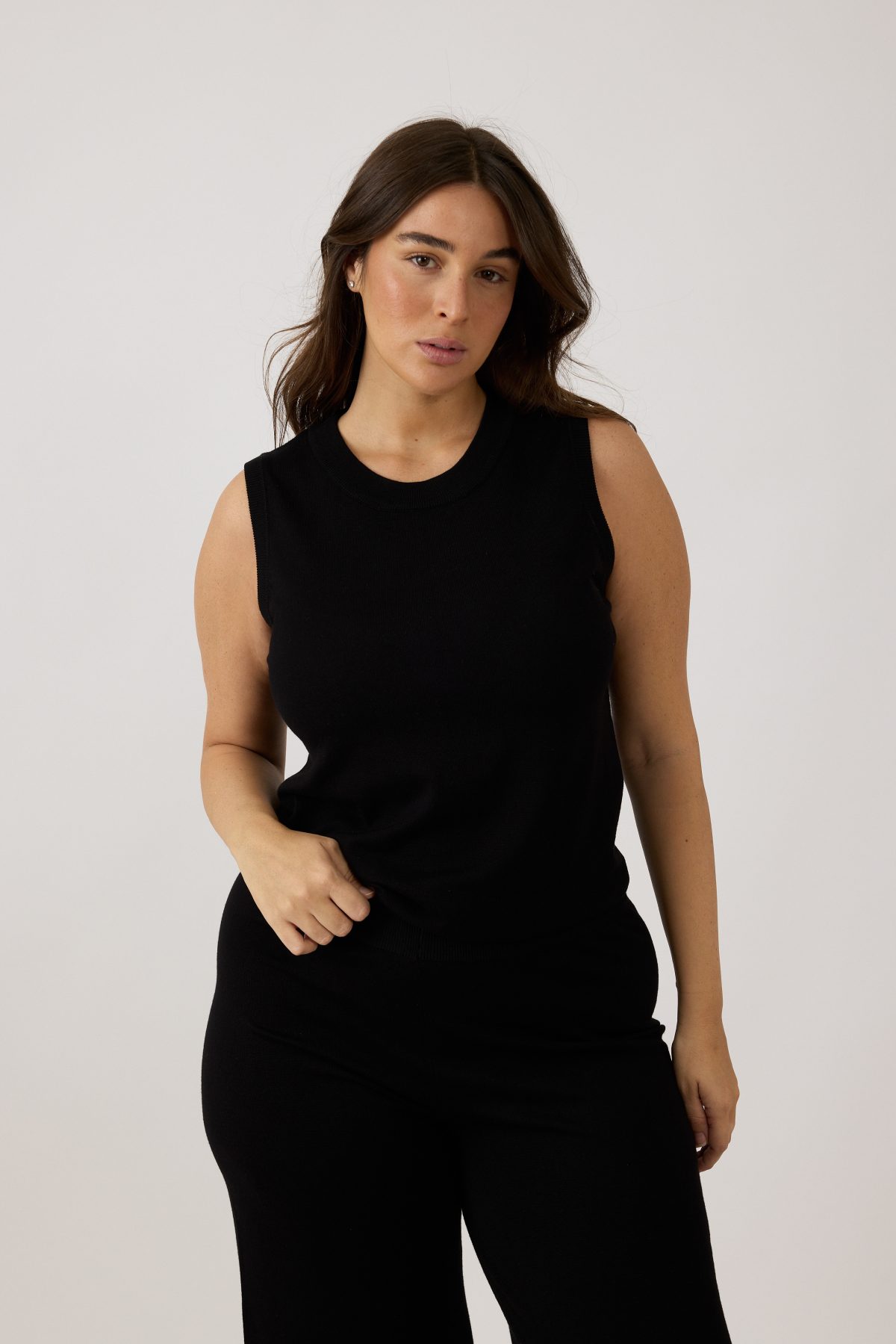 ⁦אפודה סריג- חלק מסט⁩ – תמונה ⁦2⁩