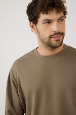 ⁦חולצה Oversize ארוכה⁩ – תמונה ⁦3⁩